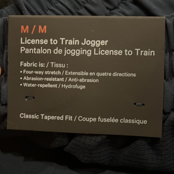 NWT Lululemon License to Train Jogger in Navy Size Medium - Picture 10 of 10